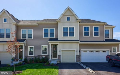 274 Kestrel Ct, KENNETT SQUARE, PA, 19348-2208 | Card Image