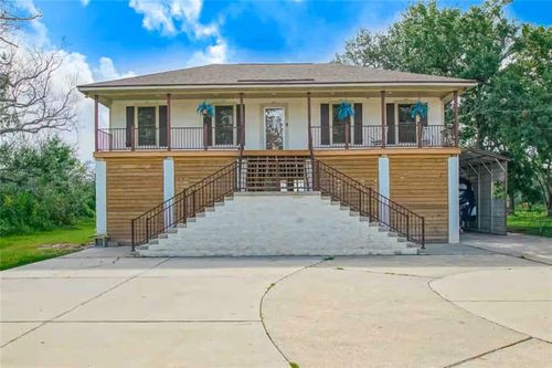 4575 Jean Lafitte Blvd, Lafitte, LA, 70067-5404 | Card Image