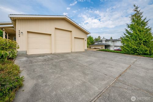 5502 Salish Rd, Blaine, WA, 98230-9560 | Card Image