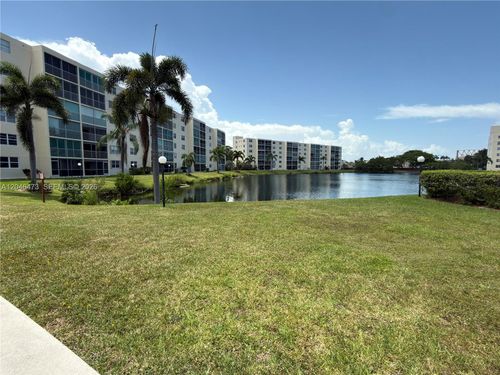 106-141 Se 3rd Ave, Dania Beach, FL, 33004-3750 | Card Image