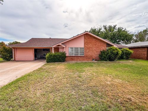 1706 N Avenue H, Haskell, TX, 79521-3044 | Card Image