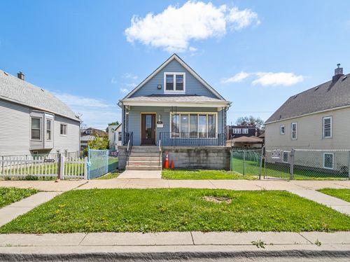 10441 S Avenue H, Chicago, IL, 60617-6247 | Card Image