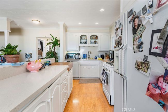 1003 Seal Way, Home with 6 bedrooms, 4 bathrooms and 2 parking in Seal Beach CA | Image 37