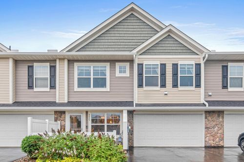 9925 5th Street Ln N, Lake Elmo, MN, 55042-2002 | Card Image