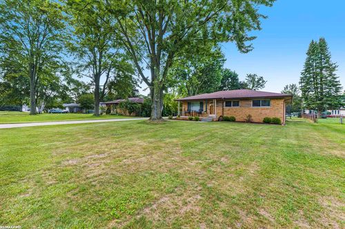 23350 Mapleview St, Macomb, MI, 48042-5333 | Card Image