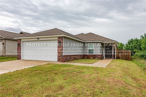 968 S Brambling Ln, Fayetteville, AR, 72701-5651 | Card Image