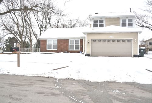 1203 Timber Dr, Elk Grove Village, IL, 60007-3066 | Card Image