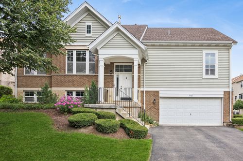 5521 Cambridge Way, Hanover Park, IL, 60133-3656 | Card Image