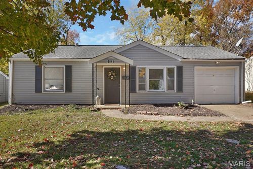 9845 Dennis Dr, Saint Louis, MO, 63136-1903 | Card Image