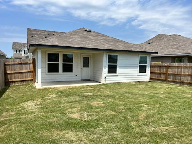 422 Pickel Dr, House other with 3 bedrooms, 2 bathrooms and 2 parking in Rockdale TX | Image 16