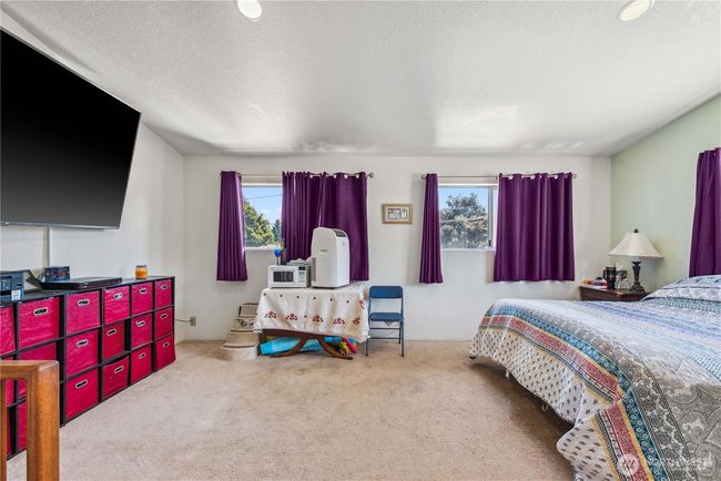 26 Pershing St, House other with 5 bedrooms, 3 bathrooms and 3 parking in Wenatchee WA | Image 18