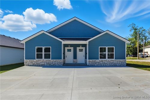 131 Level St, Charlestown, IN, 47111-1311 | Card Image