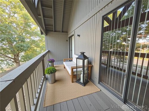 apt-e-2744 Greystone Dr, Columbus, OH, 43220-6224 | Card Image