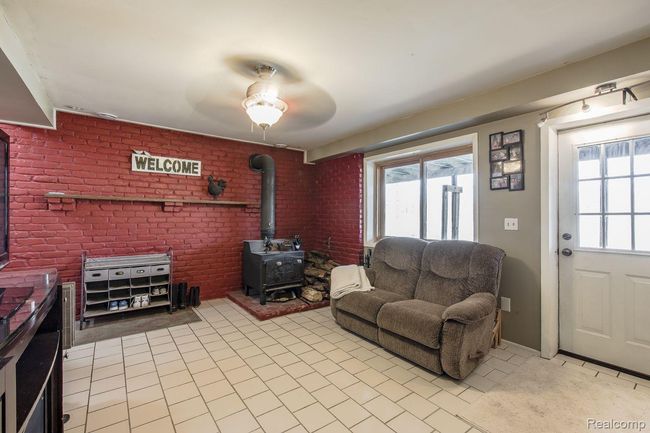 Access to patio | Image 36