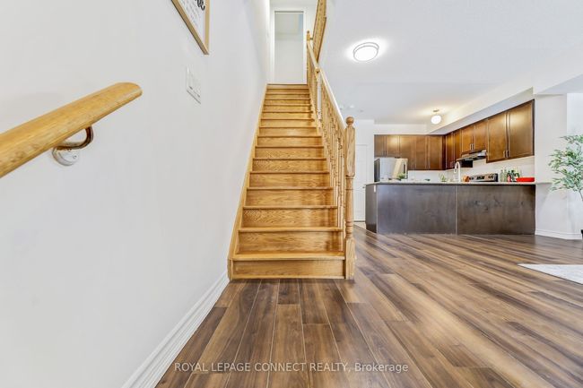 4 - 1050 Elton Way, House attached with 3 bedrooms, 3 bathrooms and 1 parking in Whitby ON | Image 19