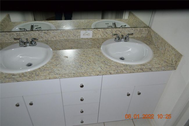 10921 Arbor Ridge Dr, House other with 3 bedrooms, 2 bathrooms and null parking in Tampa FL | Image 10