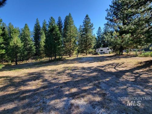 85 E Prospectors Dr, Cascade, ID, 83611-5205 | Card Image