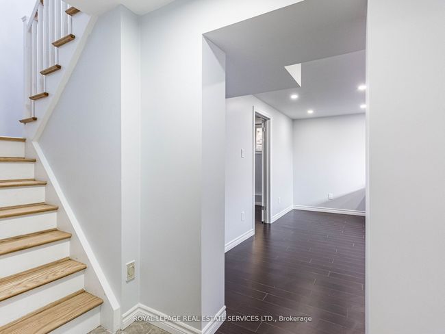 231 Elizabeth St S, House other with 6 bedrooms, 5 bathrooms and 4 parking in Brampton ON | Image 24