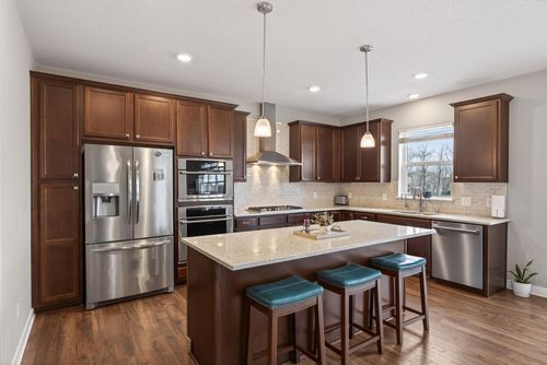 1429 Clover Preserve Ln, Chaska, MN, 55318-3240 | Card Image