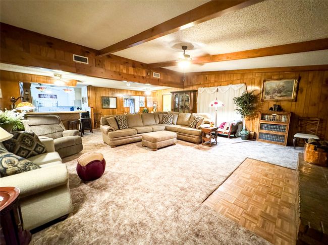 1001 N Avenue H, House other with 3 bedrooms, 3 bathrooms and null parking in Haskell TX | Image 12