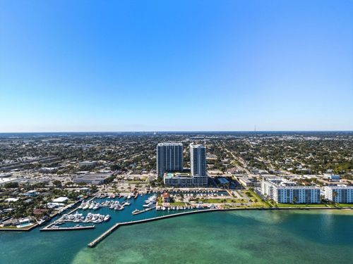 2305-220 Lake Shore Dr, Lake Park, FL, 33403-3584 | Card Image