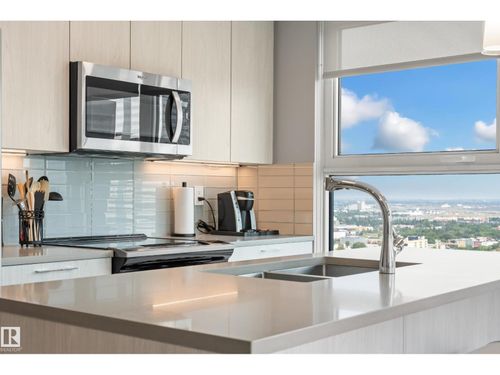 2303-10180 103 St Nw, Edmonton, AB, T5J0L1 | Card Image