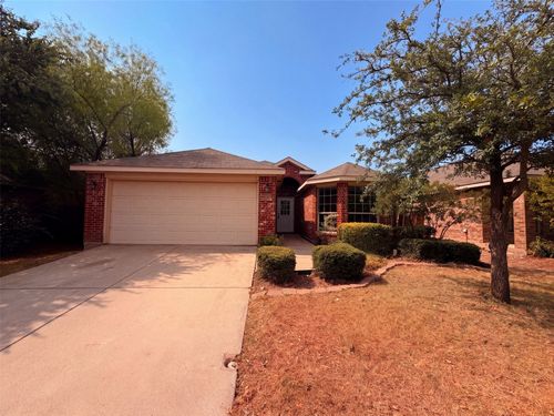 2011 Allyson Dr, Heartland, TX, 75126-8296 | Card Image