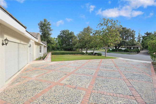 Driveway | Image 33