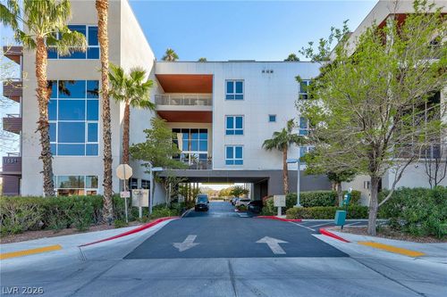 401-11441 Allerton Park Dr, Las Vegas, NV, 89135-3376 | Card Image