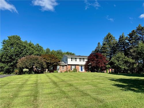 4233 Clover St, Honeoye Falls, NY, 14472-9223 | Card Image