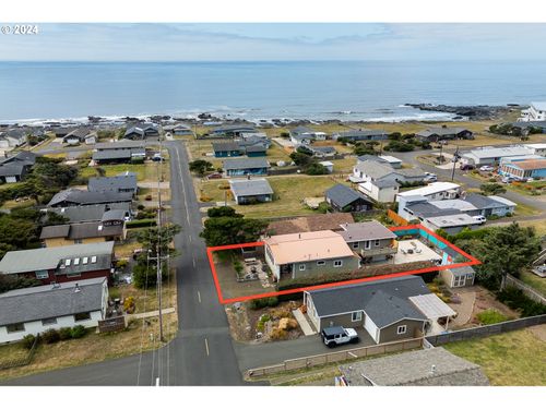 425 Marine Dr, Yachats, OR, 97498 | Card Image