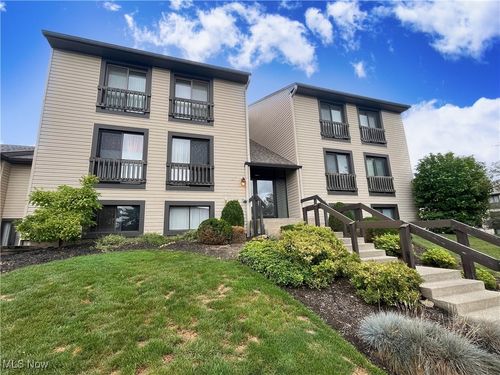 6300 Greenwood Pkwy, Sagamore Hills, OH, 44067-2393 | Card Image