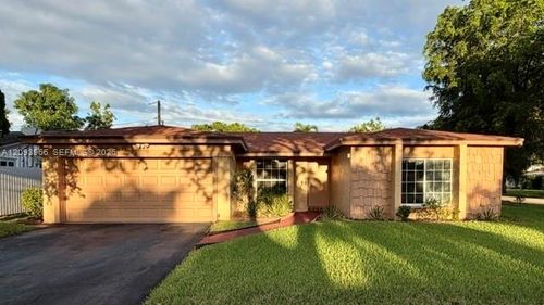 3405 Garnet Rd, Miramar, FL, 33025-2805 | Card Image