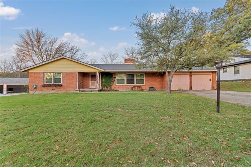 4124 Shannon Dr, Fort Worth, TX, 76116-8042 | Card Image