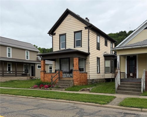 606 N 2nd St, Dennison, OH, 44621-1112 | Card Image