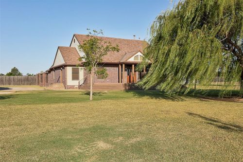 11075 S Western Ave, Edmond, OK, 73025-1160 | Card Image