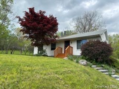 100 Crans Rd, Middletown, NY, 10941-5025 | Card Image