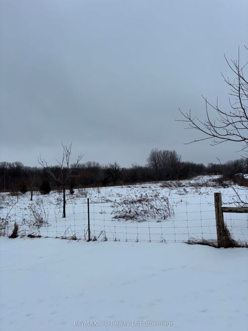 0 Oxford St W, Beachville, ON, N0J1A0 | Card Image