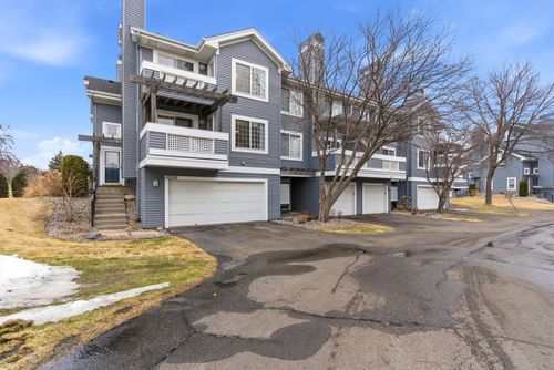 e-15665 24th Ave N, Plymouth, MN, 55447-6460 | Card Image