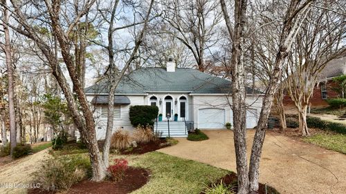 112 Newport Cir, Clinton, MS, 39056-5430 | Card Image