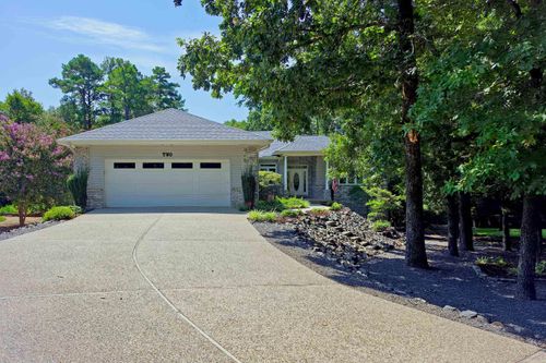 2 Sanchez Cv, Hot Springs Village, AR, 71909-7736 | Card Image