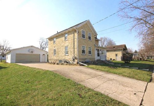 1303 S 9th Street, Watertown, WI, 53094 | Card Image