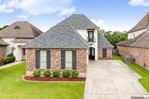 18213 Vis A Vis Ave, Baton Rouge, LA, 70817-7686 | Card Image