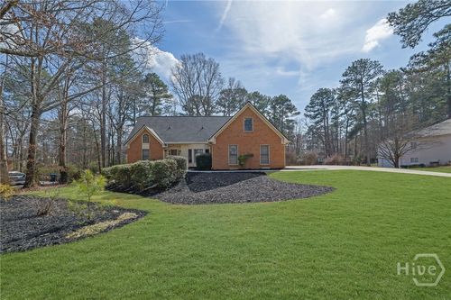 525 Saddle Crest Dr, Roswell, GA, 30075-2434 | Card Image