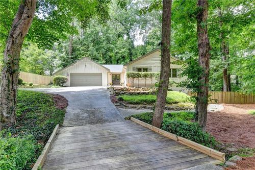131 Denna Dr, Alpharetta, GA, 30009-2301 | Card Image