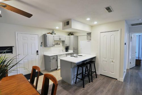 apt-h2-860 S Village Rd, St. George, UT, 84770-1898 | Card Image