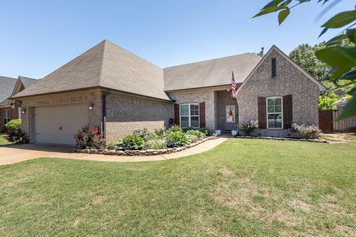7875 Country Lake Dr, Bartlett, TN, 38133-2767 | Card Image
