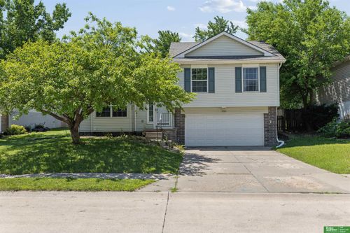 17513 Gertrude Cir, Omaha, NE, 68136-2043 | Card Image