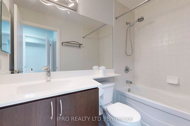 1507 - 20 N Park Rd, Condo with 2 bedrooms, 2 bathrooms and 1 parking in Vaughan ON | Image 11