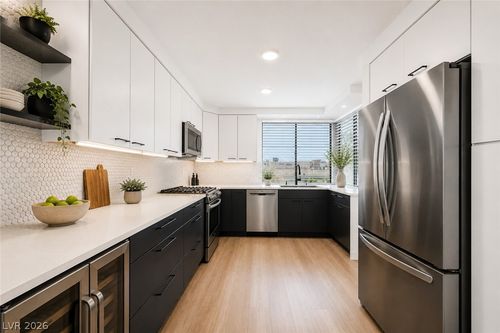 3182 Pradera Cir, Las Vegas, NV, 89121-3823 | Card Image
